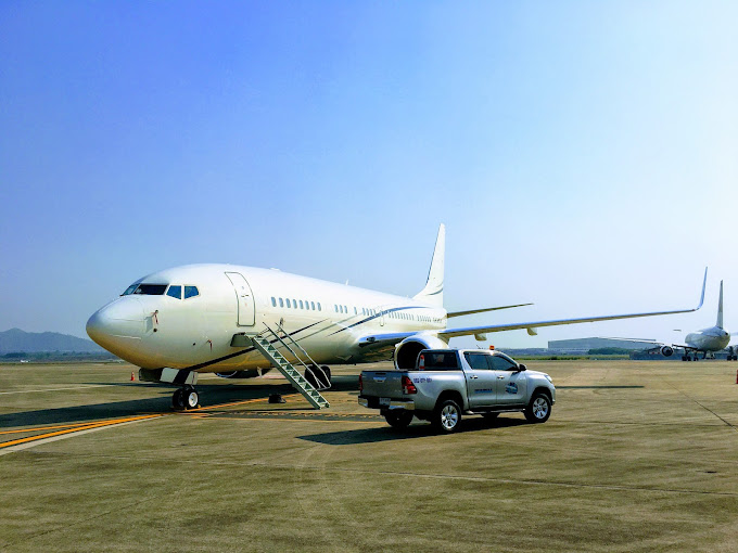 Aircraft cleaning services